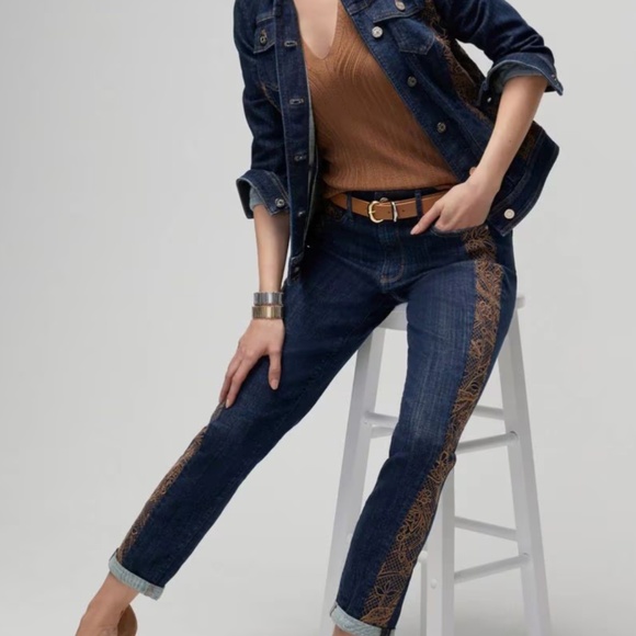 WHBM Mid Rise Everyday Soft Embellished Girlfriend Jeans in sz 12 - Picture 4 of 10